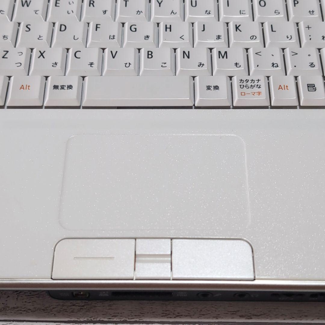 ノートパソコン　NEC Core i5 ブルーレイ対応　　白 すぐ使える