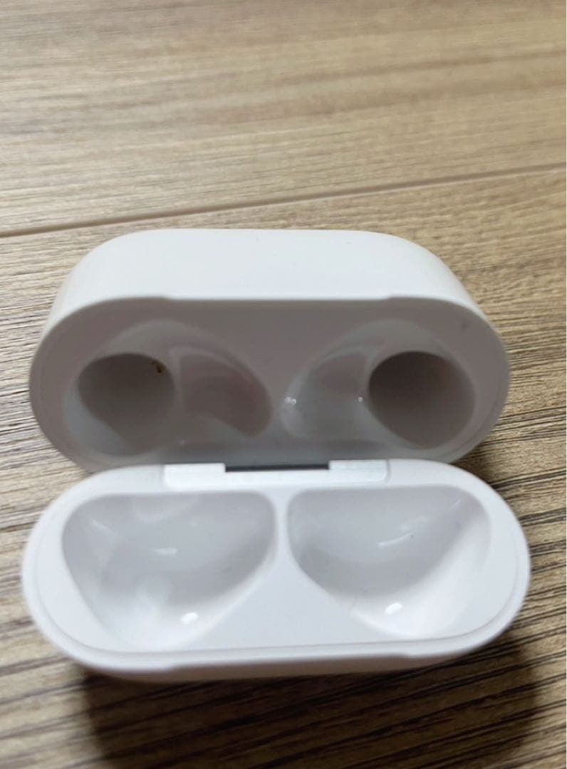 AirPods 4（正規品）