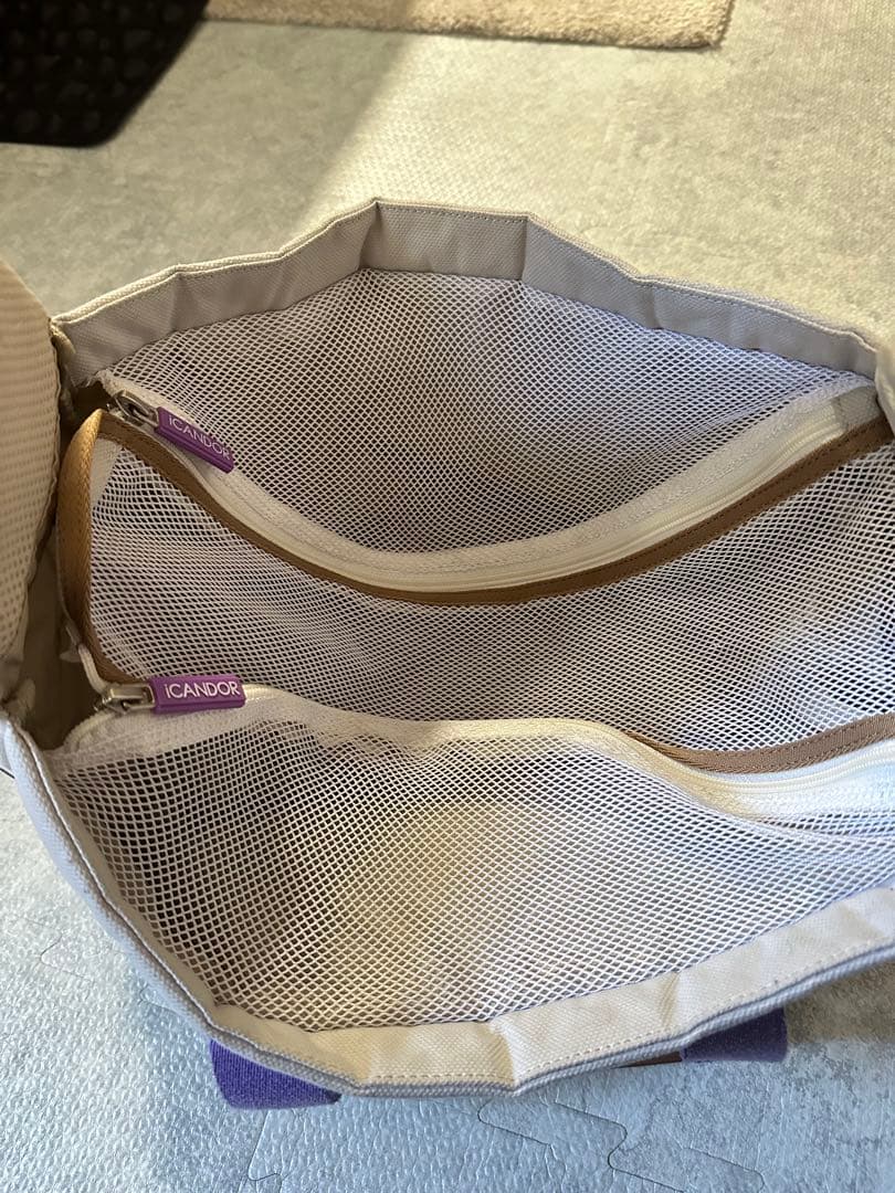 iCANDOR PEEK-A-BOO BAG Mサイズ＋専用クッションセット