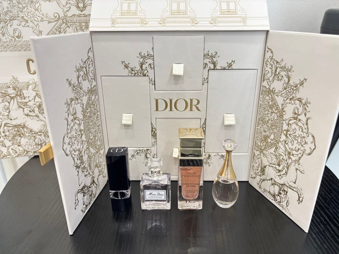 まりりん　CHRISTIAN DIOR コフレセット2023