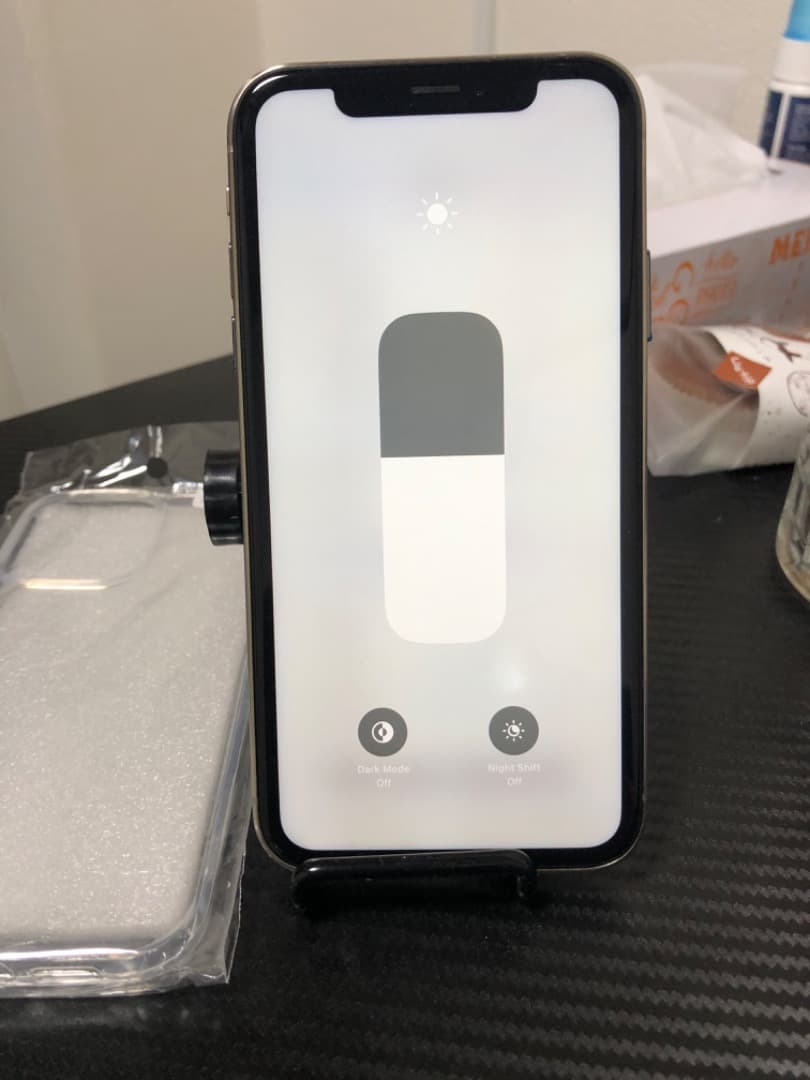 スマートフォン本体 IPhone XR 128gb.