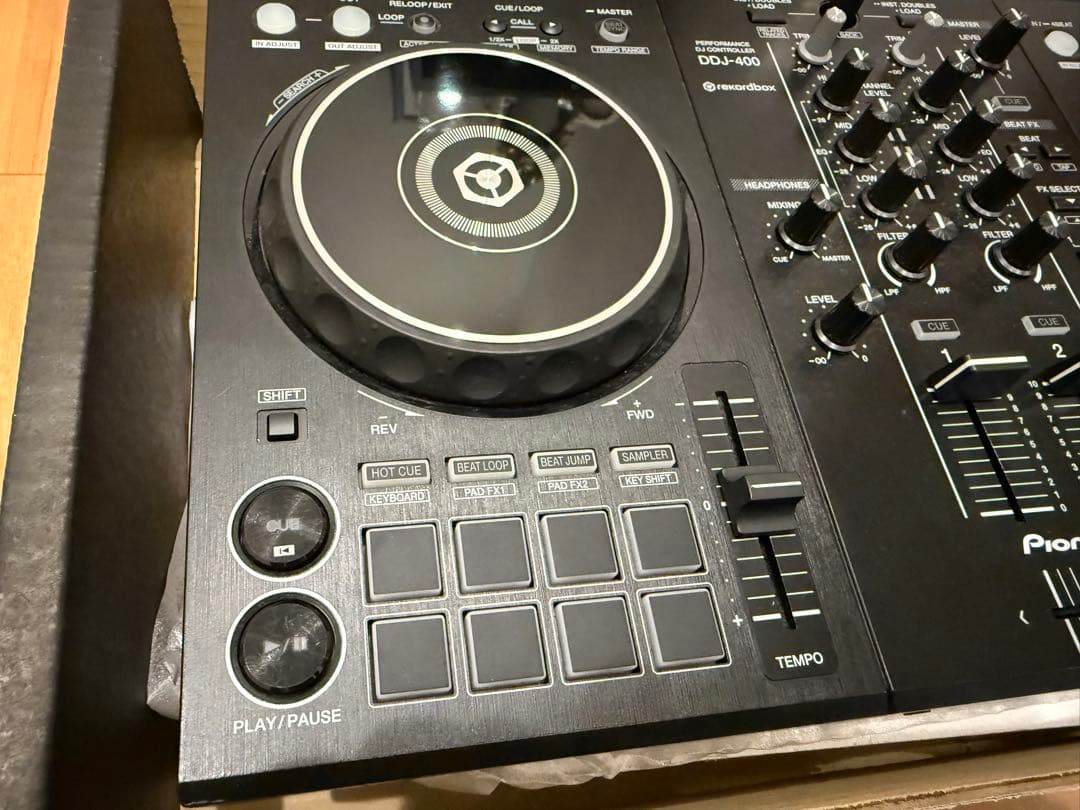 Pioneer DDJ-400 DJコントローラー