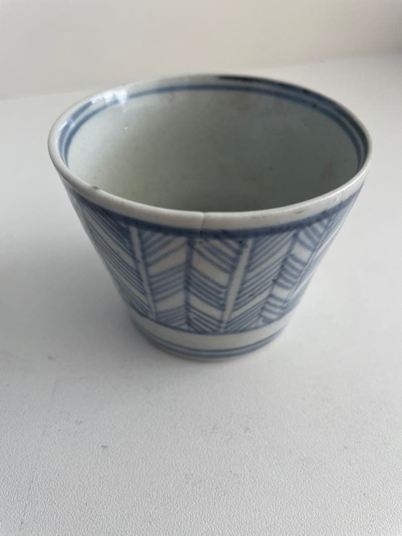 伊万里　矢筈文蕎麦猪口（１）　　江戸時代後期～幕末　　本物保証
