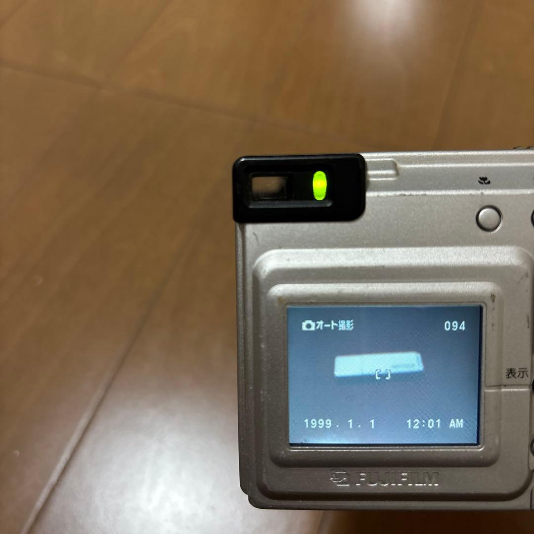 デジタルカメラ FUJIFILM FinePix 1500