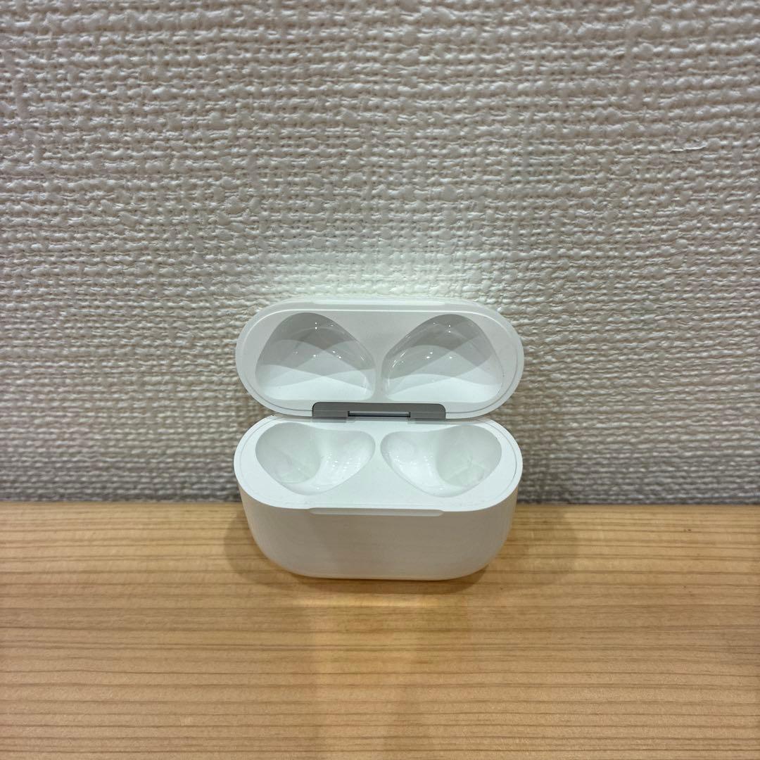 Apple AirPods第4世代 第四世代充電ケース(ANC 搭載)
