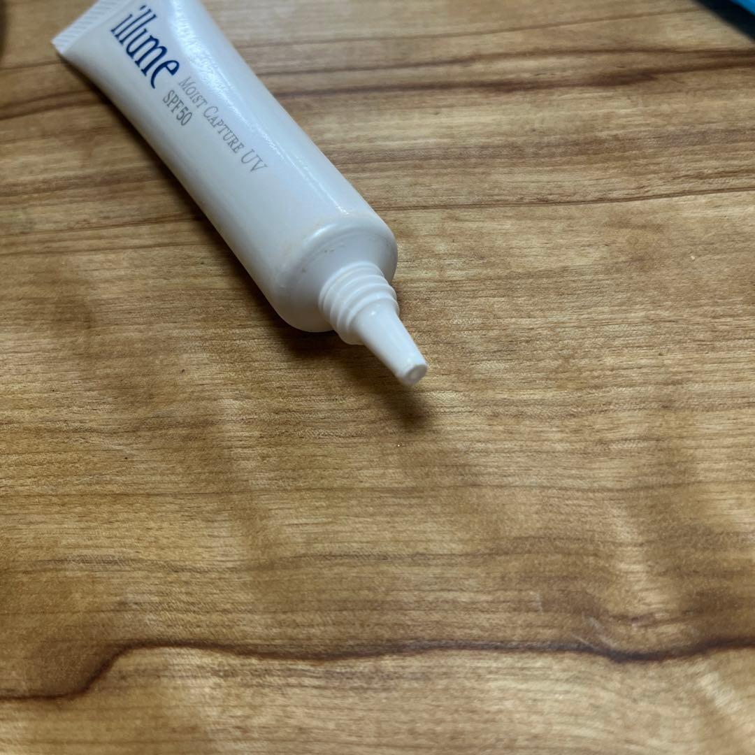 illume イリュームモイストキャプチャー　uv SPF50 30g