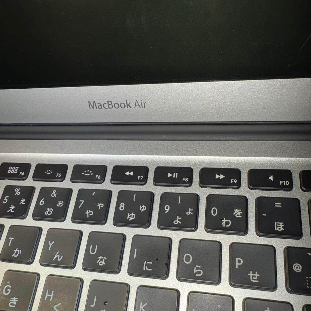 MacBook本体 Apple MacBook 4GB Air 13-inch Mid 2012