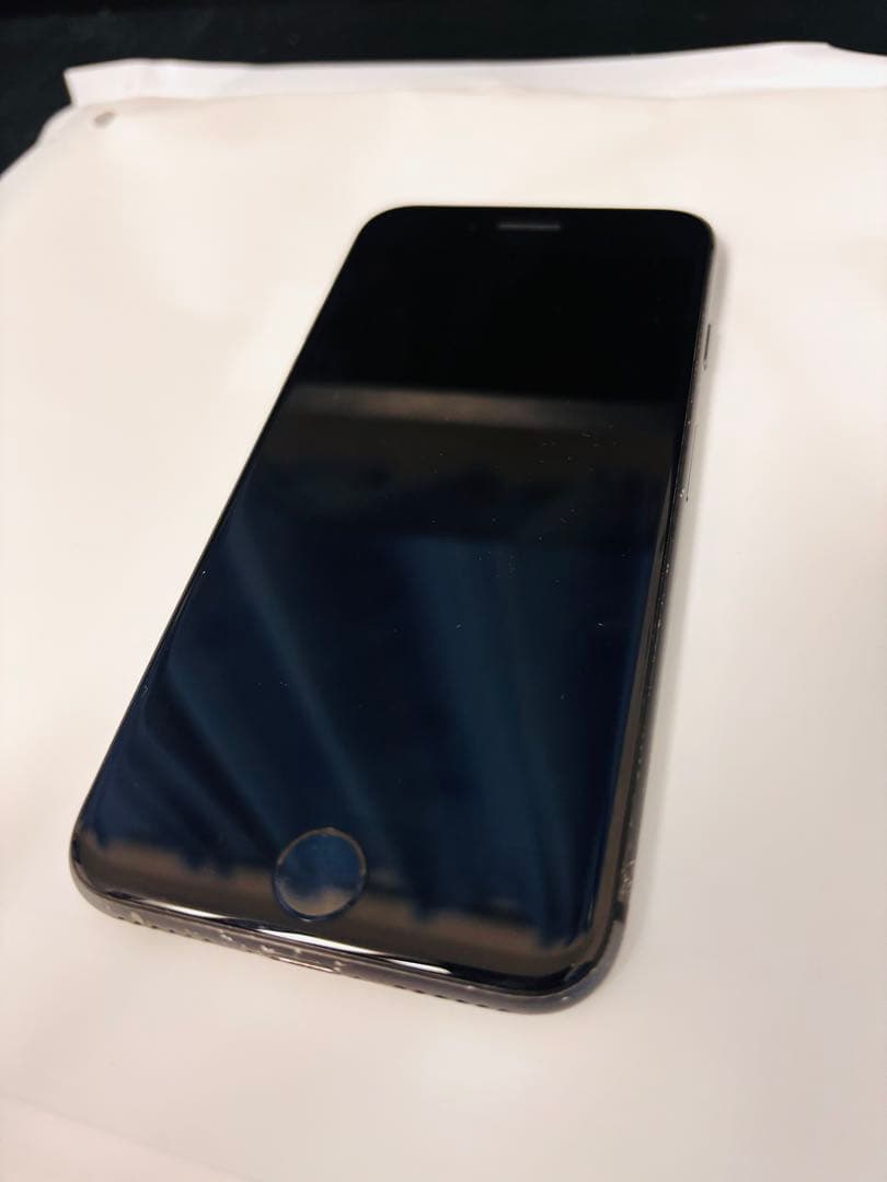 お*り様 iPhone 8 /64GB /ブラック /SIMフリー 動作良好 画