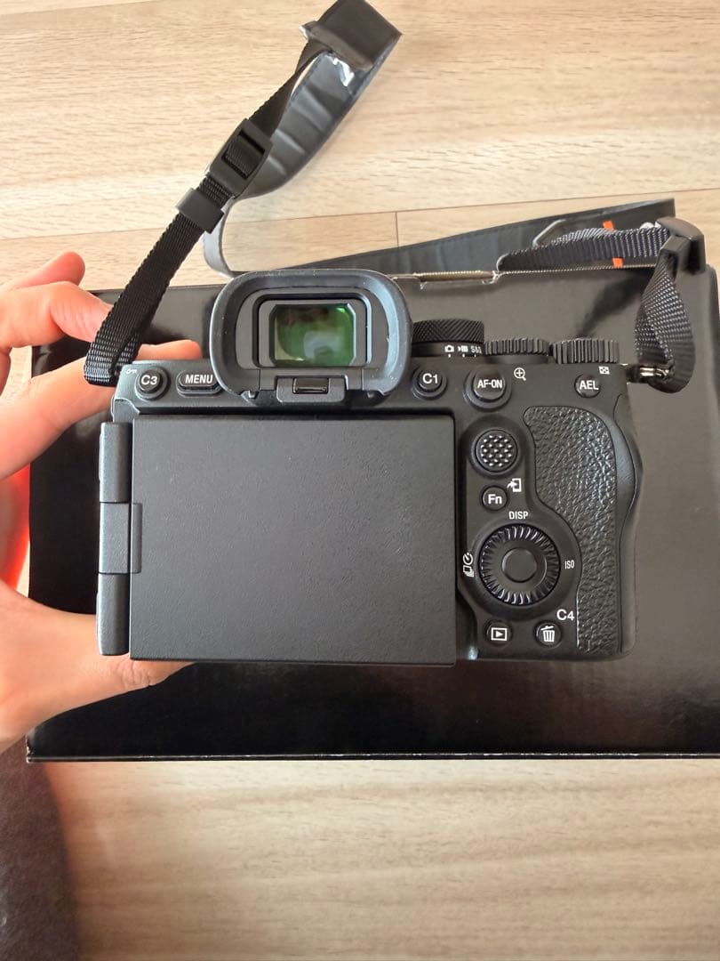 SONY α7RV ボディ　元箱・カメラバッグ付