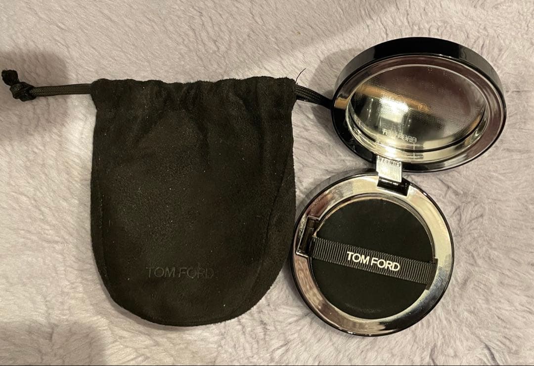 TOM FORD クッションファンデーション 限定デザイン
