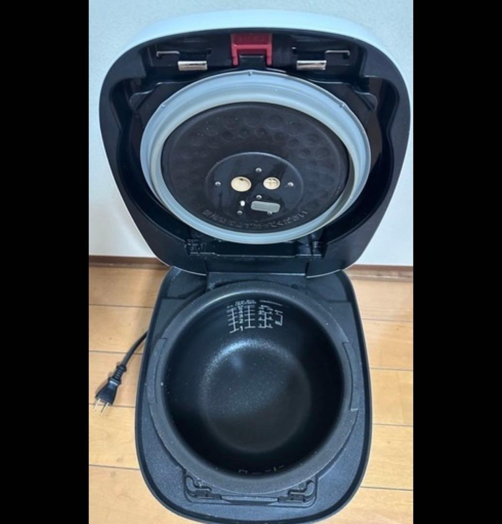 タイガー炊飯器　JPC-A102 2019年製