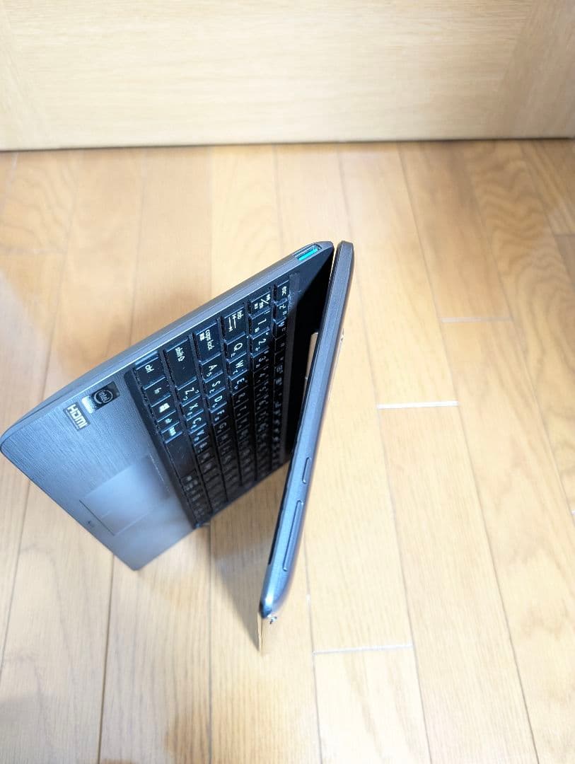 ASUS TransBook T100TA 2in1タブレットノートPC