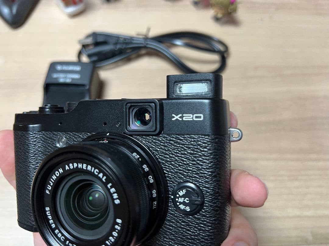FUJIFILM X20 デジタルカメラ