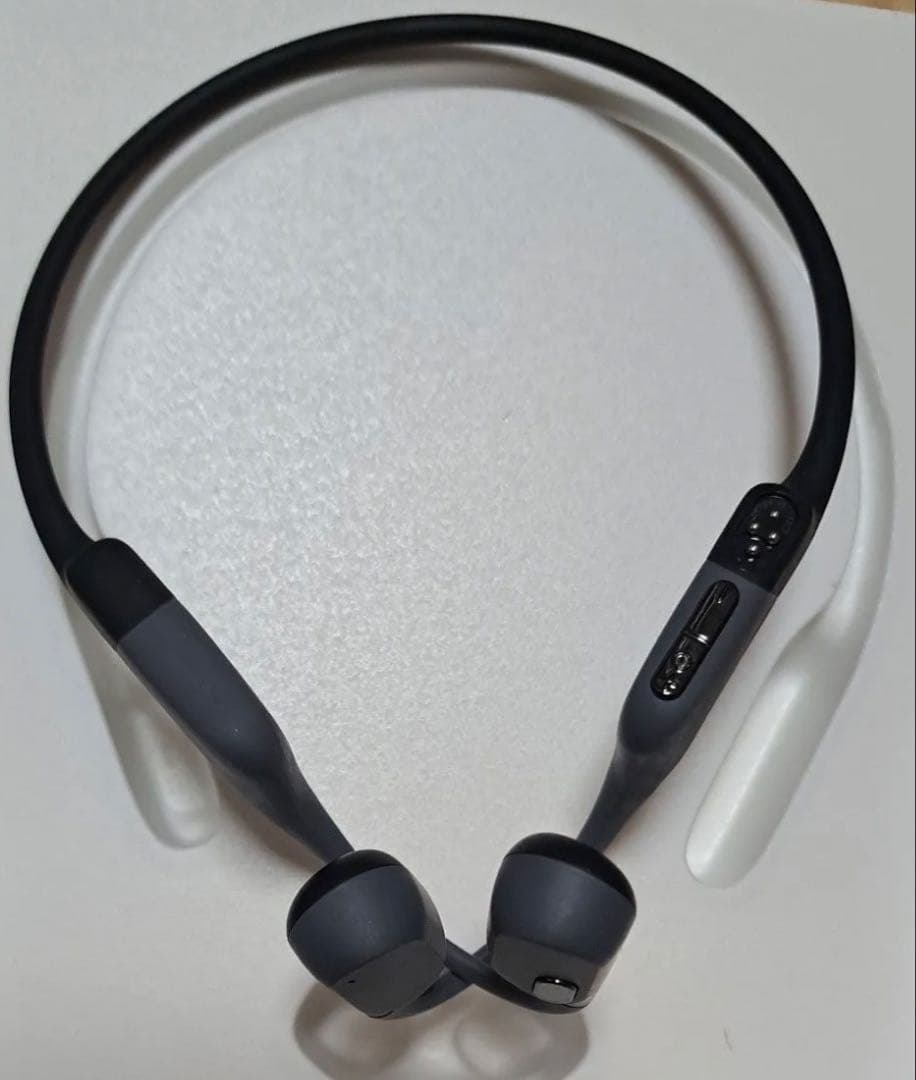 Shokz OPENSWIM PRO 骨伝導スポーツヘッドホン