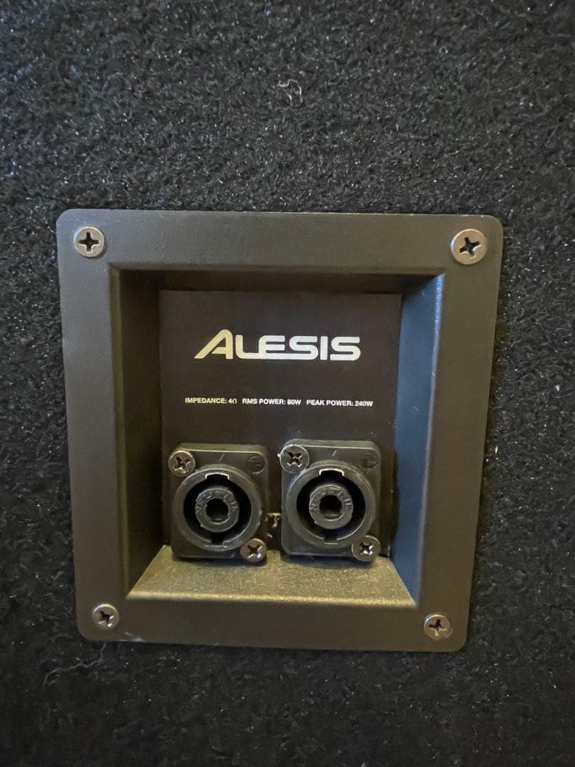 ①Alesis スピーカー(②もご購入お願いします)