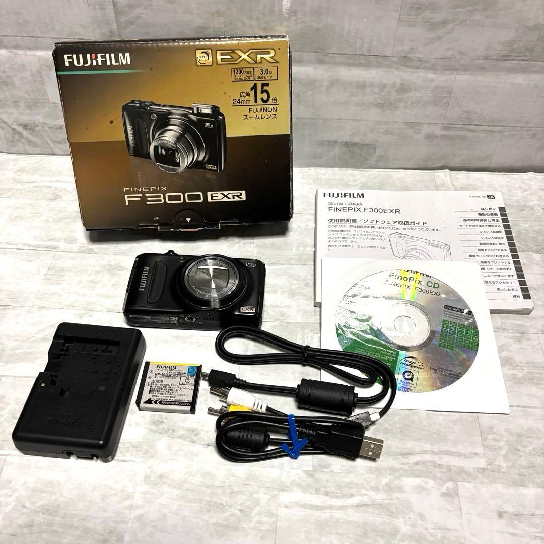 FUJIFILM FinePix F300EXR ブラック 動作品