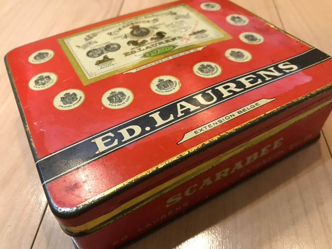 ブリキ缶　1960年代　ベルギーの葉巻きが入っていた缶 Scarabee