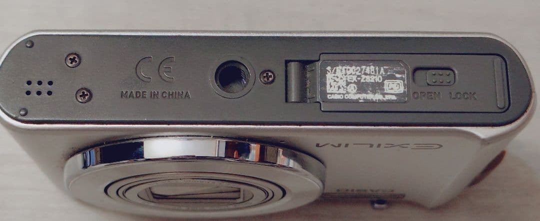 CASIO EXILIM カシオ エクシルム EX-ZS210