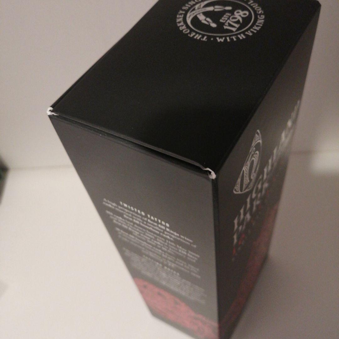 ウイスキー HIGHLAND PARK 16 YEAR OLD