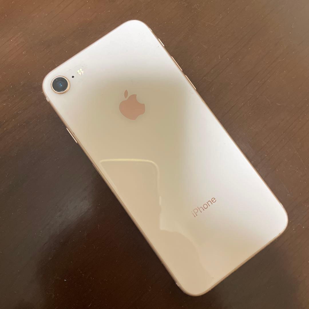 【３連休特別セール‼︎】《美品！》iPhone8 ホワイト　希少品