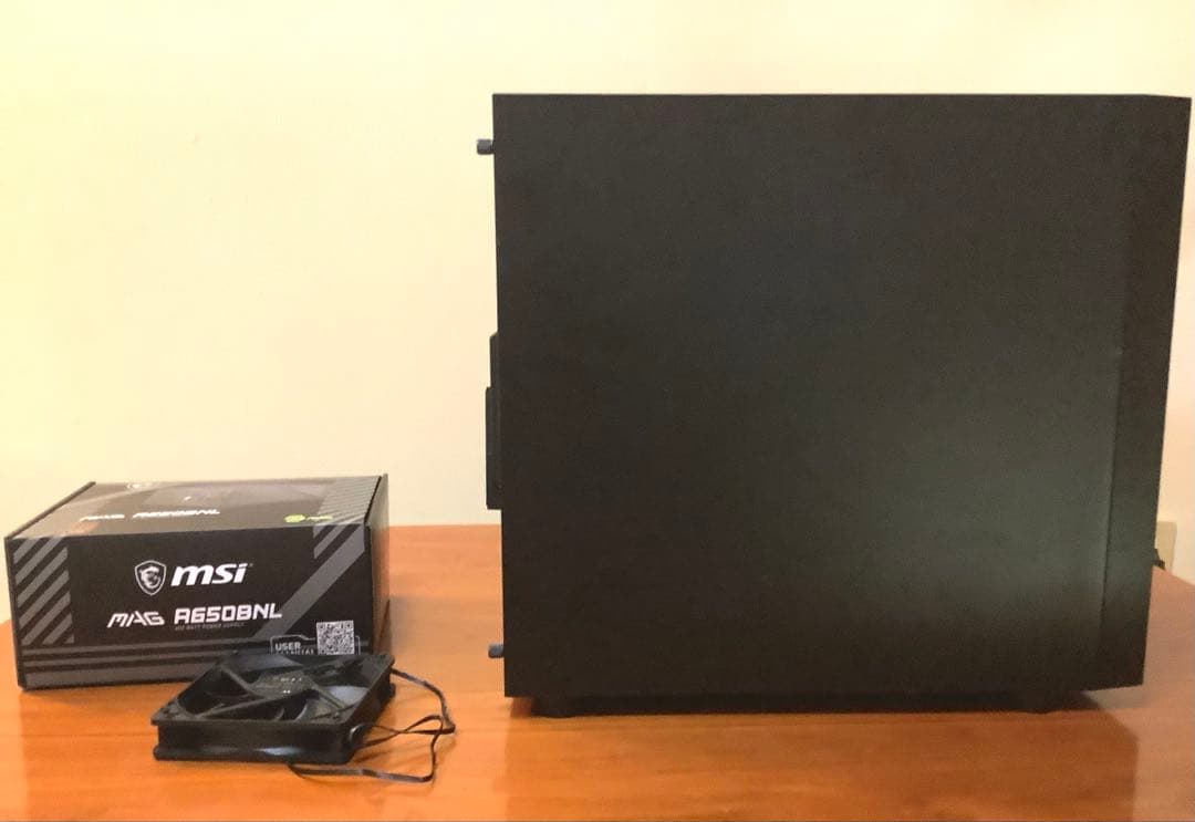 電源　MSI MAG (650W)＋タワーケース　マウスとキーボード付