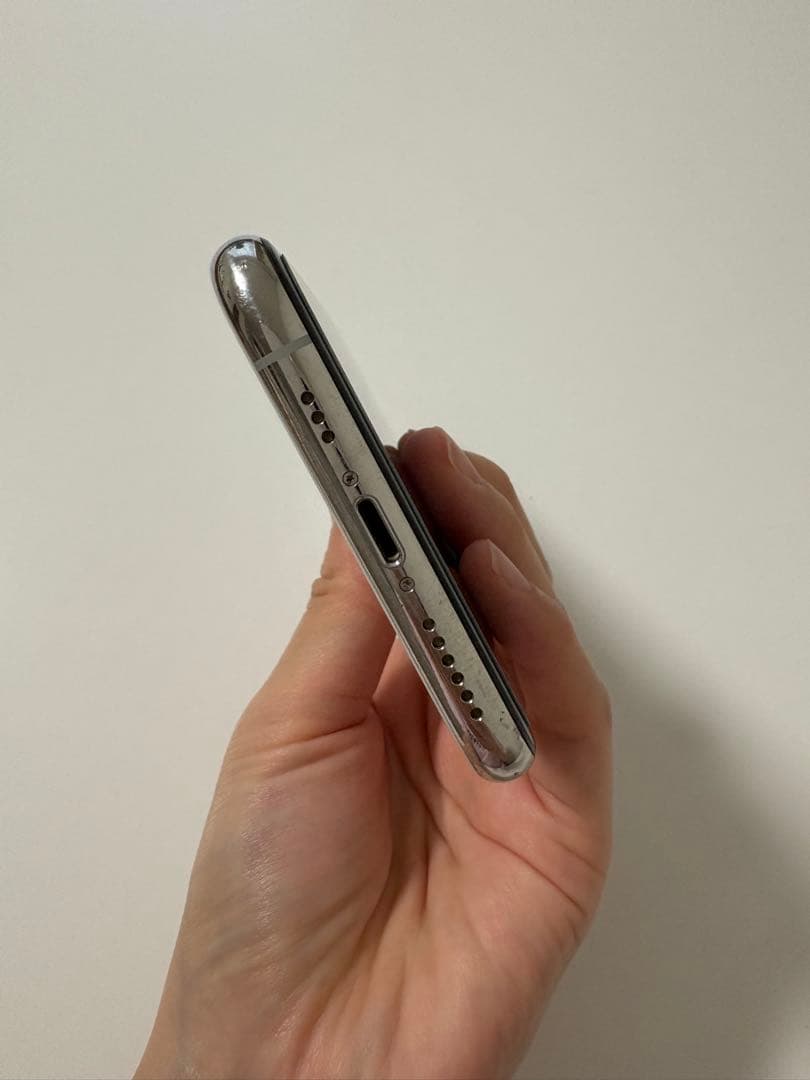 iPhone 11 proシルバー 256 GB