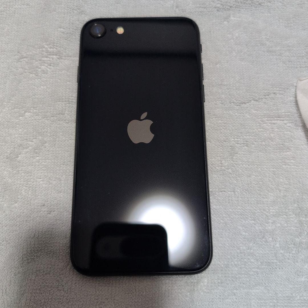 Apple iPhone SE (第3世代) ブラック 本体　64GB