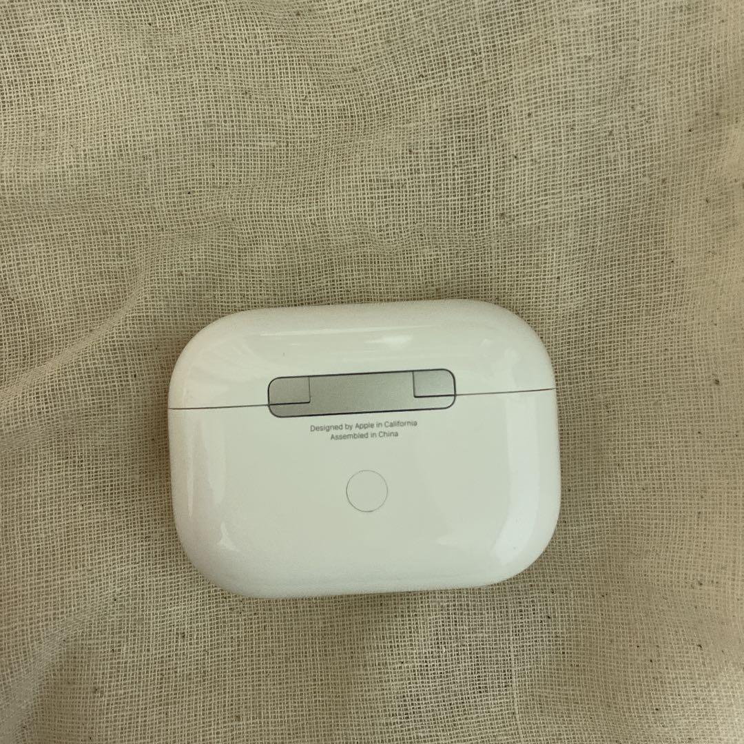 Apple AirPods Pro 充電ケースのみ