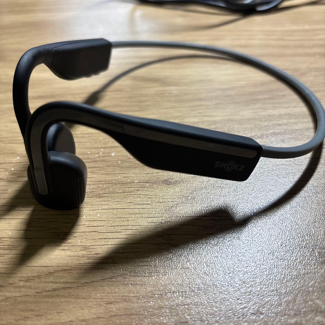 めちゃ値下げ。 早い者勝ち SHOKZ 骨伝導イヤホン ブラック