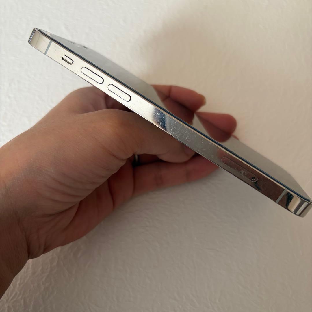 Apple iPhone 12 Pro 256GBシルバー 本体