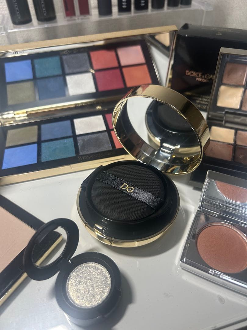 デパコス コスメ まとめ売り Mac イヴサンローランCHANEL　新品あり