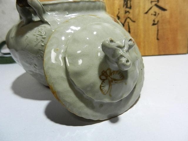 明治期の萬古焼名工「圓相舎　小川半助」作　手捻茶器（急須）
