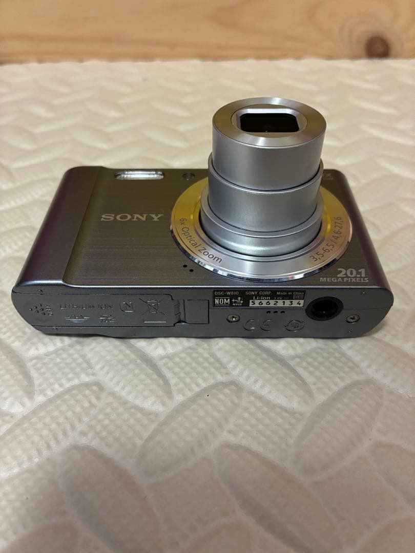 純正ケース付き　sony&ソニー　dsc-w810 デジタルカメラ