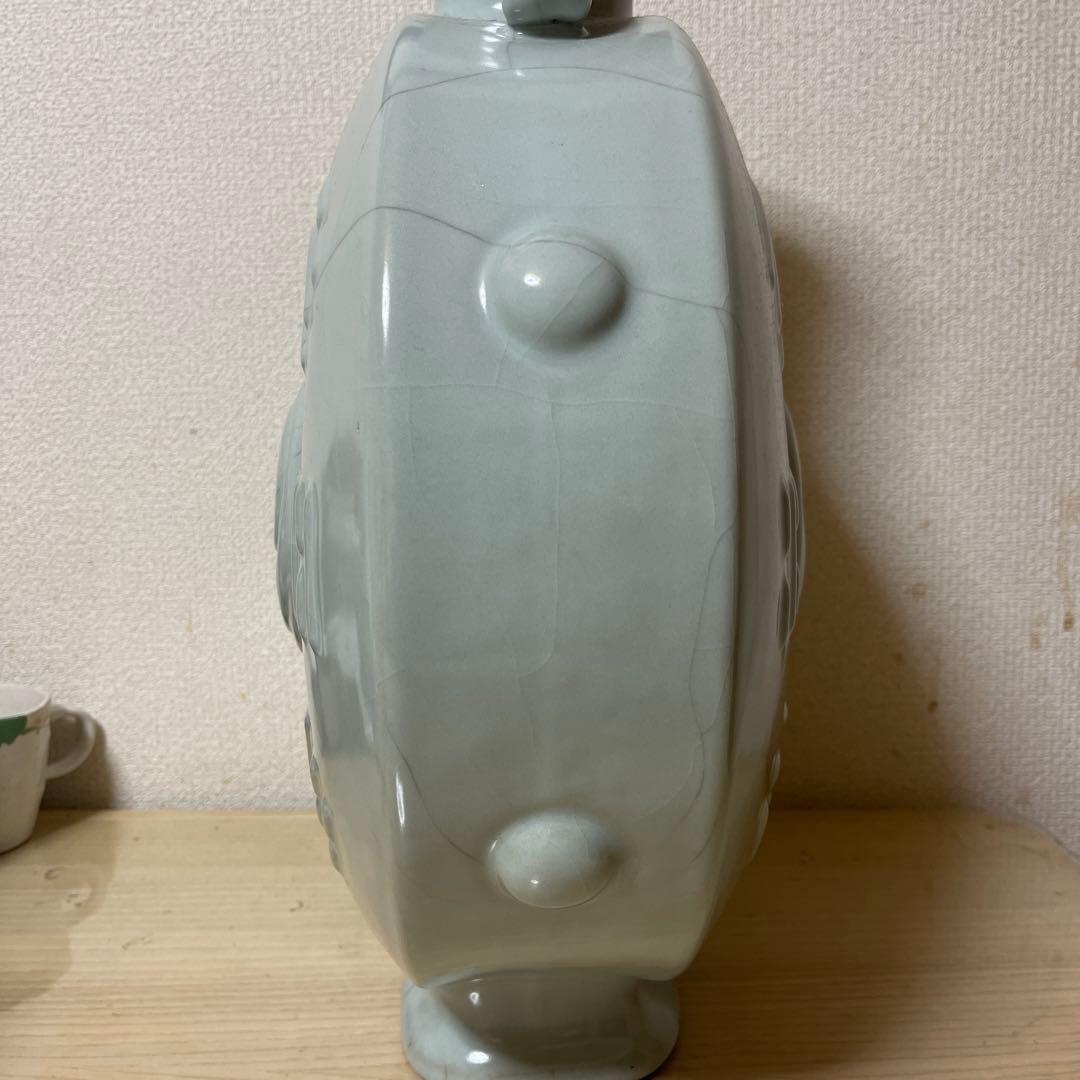 中国花瓶 時代青磁陶器製 円形壺