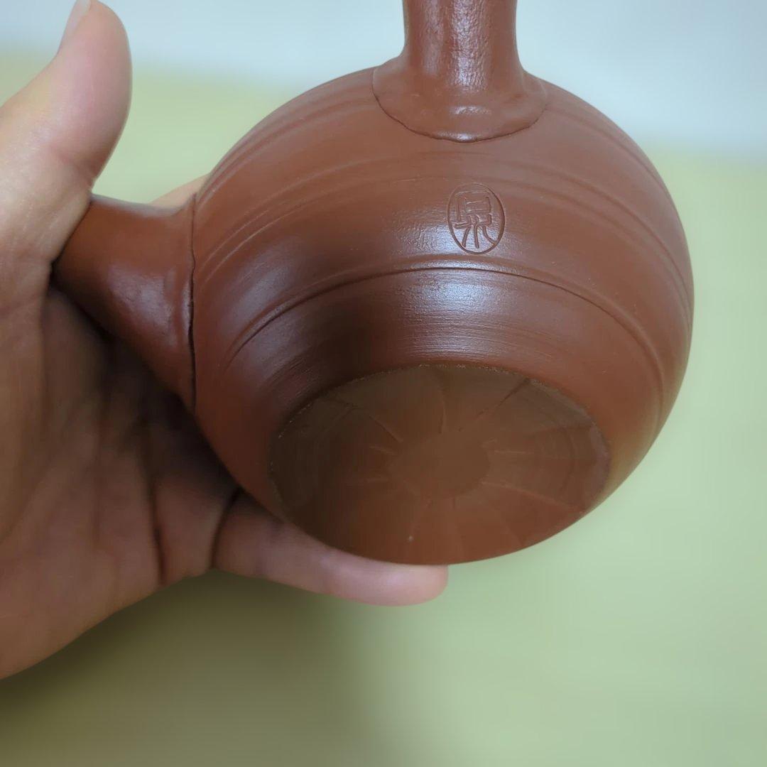 茶色 陶器製 急須 丸型 二つ注ぎ口
