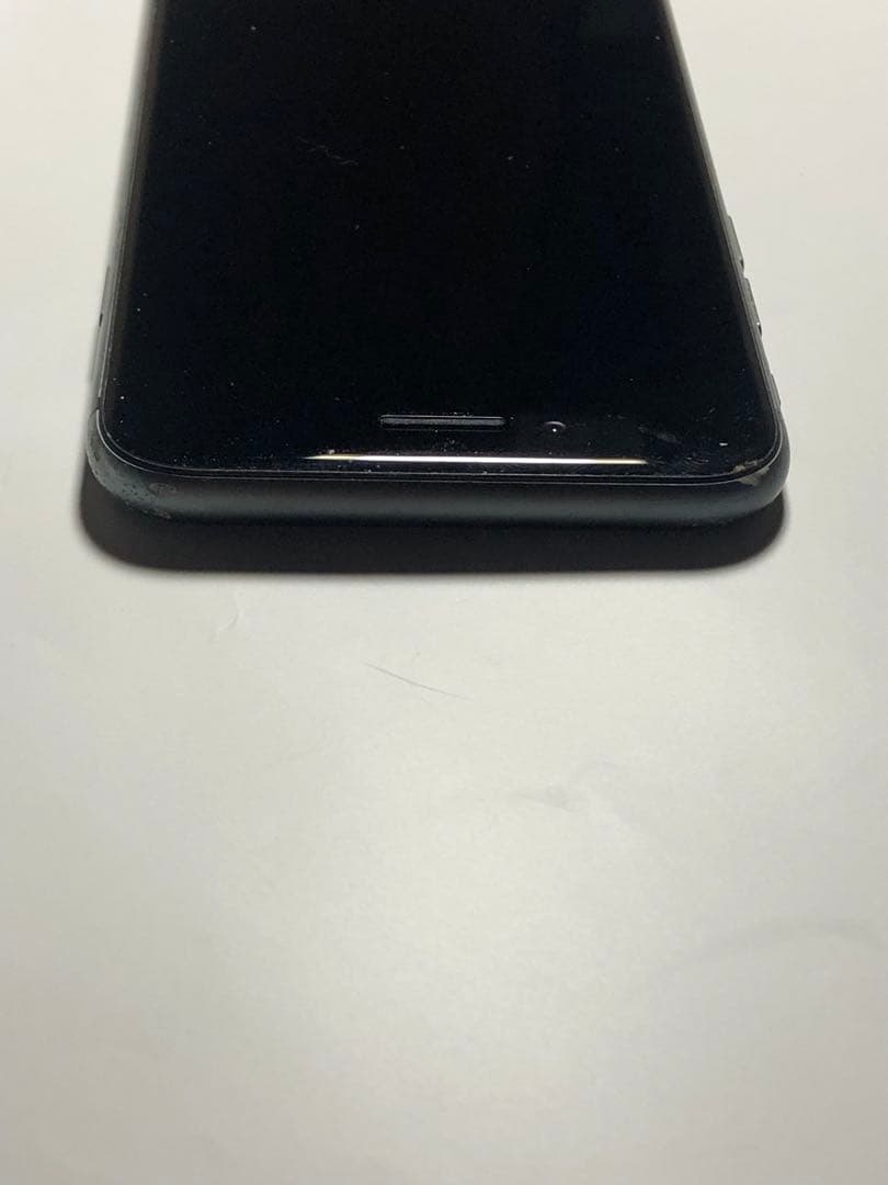 中古美品 iPhone8 SIMフリー グレイ 64GB バッテリー100%