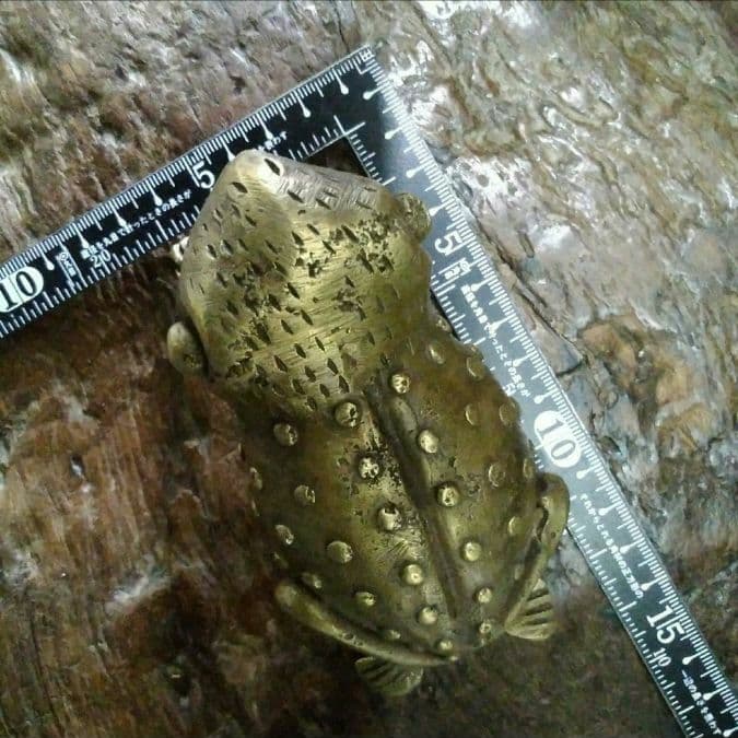 アフリカ　トーゴ共和国　新品　ハンドメイド真鍮　アニマル　カエル