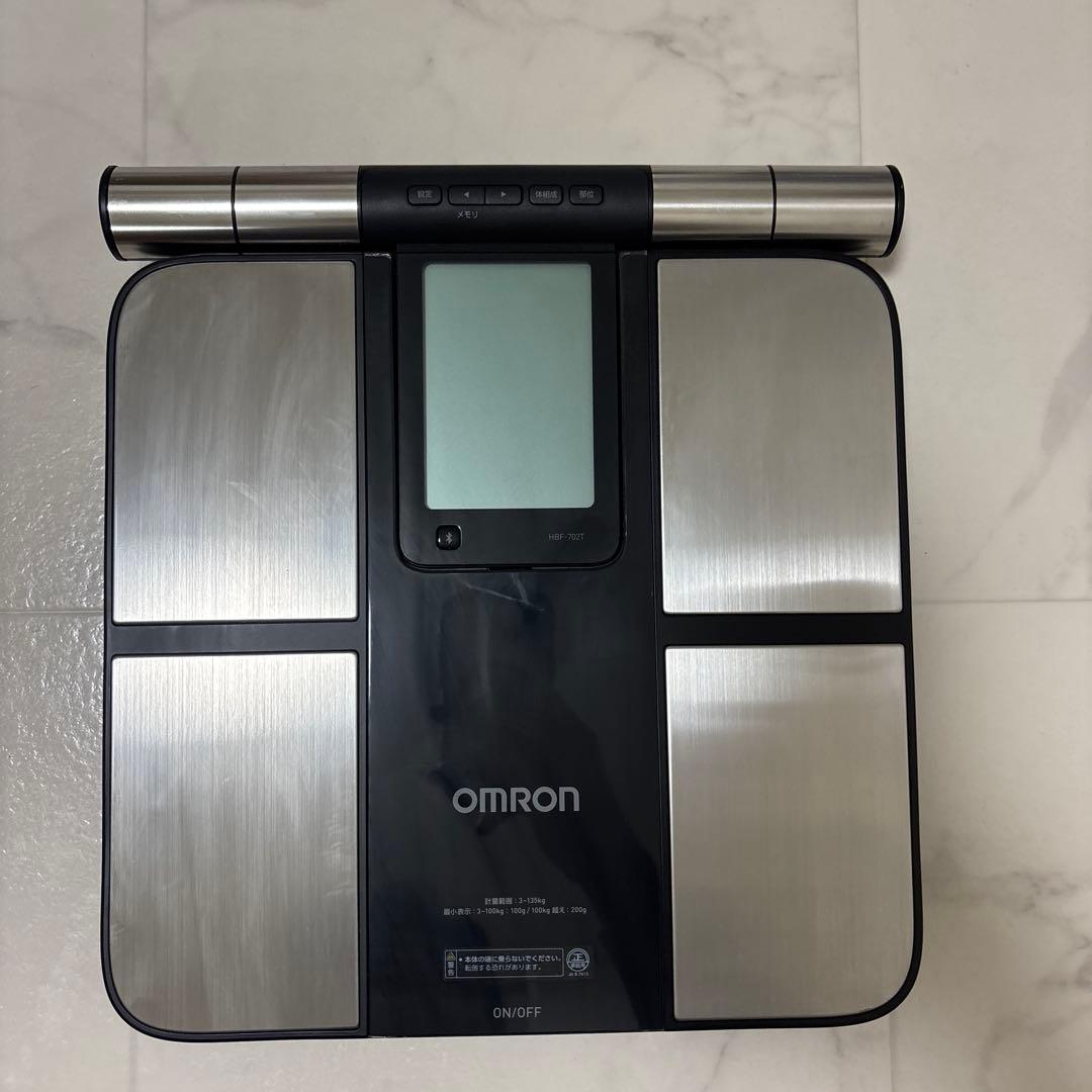 OMRON 体組成計 HBF-702T