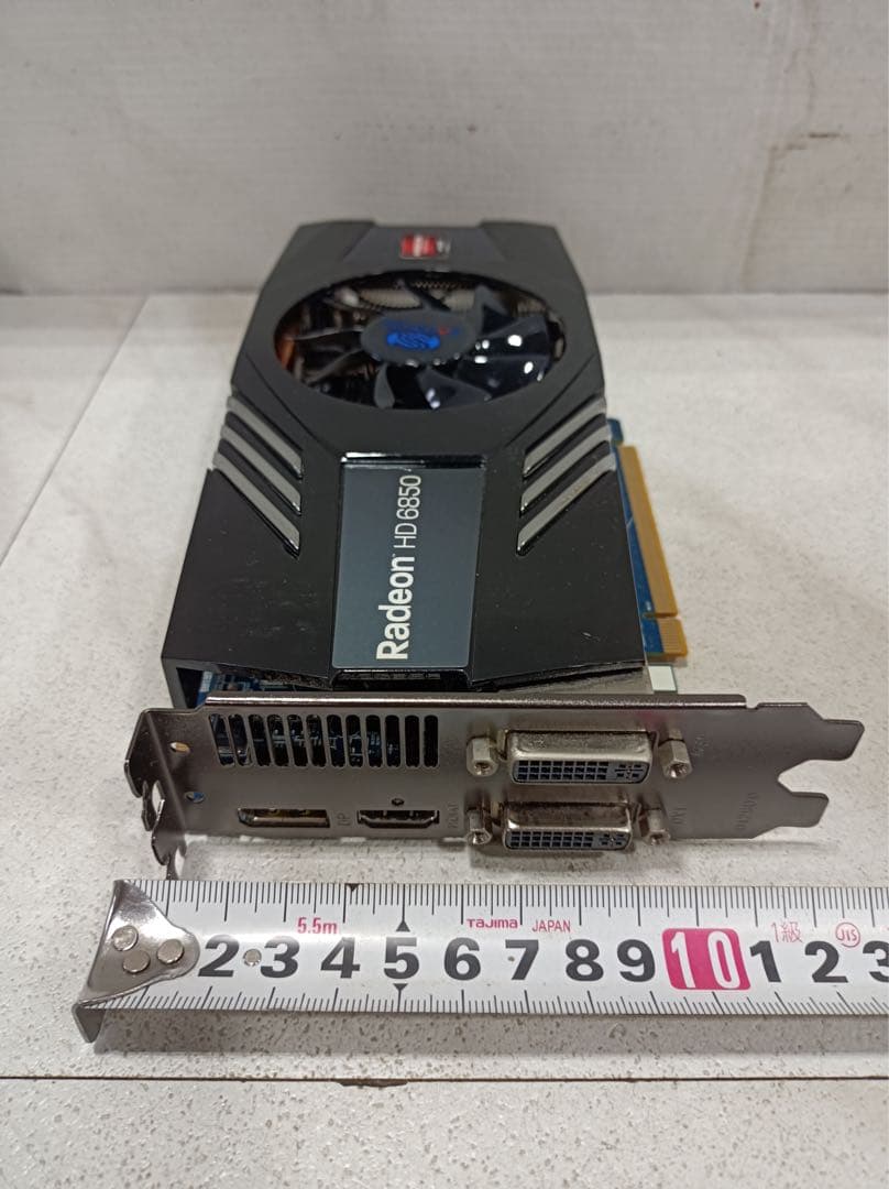 [八6893]SAPPHIRE グラフィックボード　Radeon HD 6850