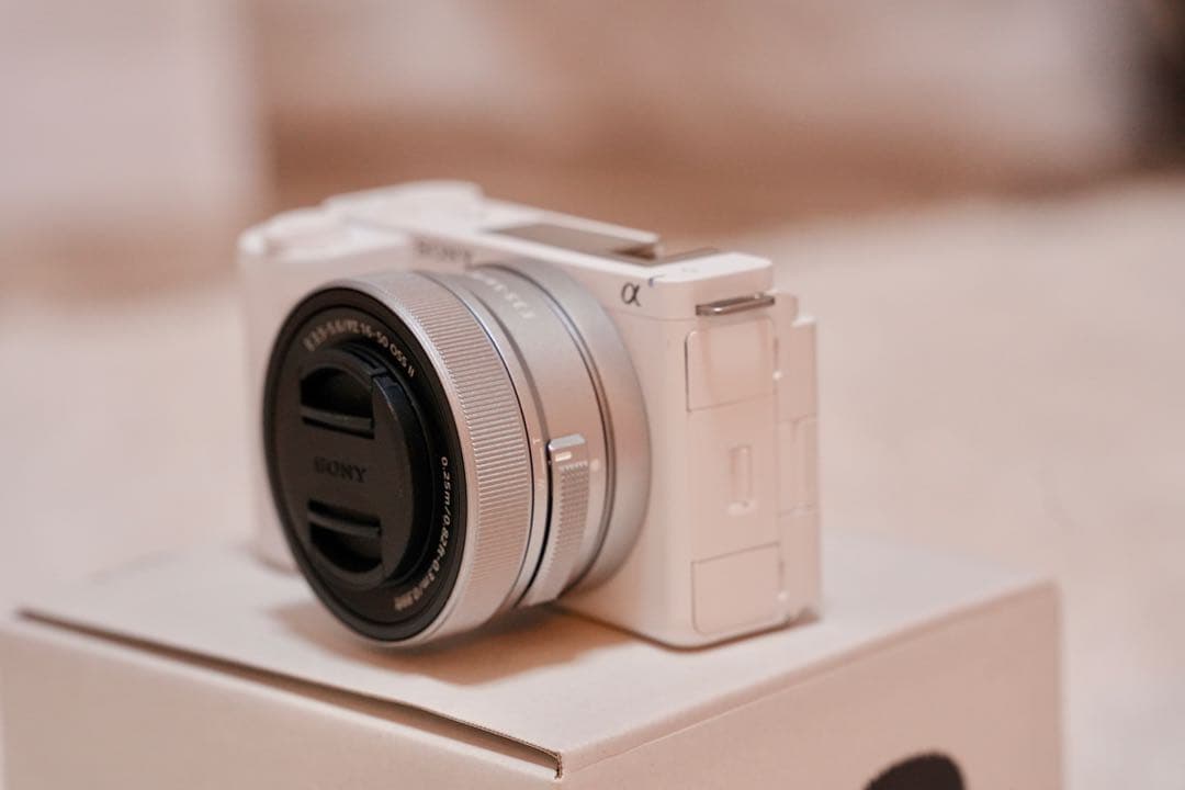 SONY zv-e10m2レンズキット　カメラ　ホワイト zv-e10 ii