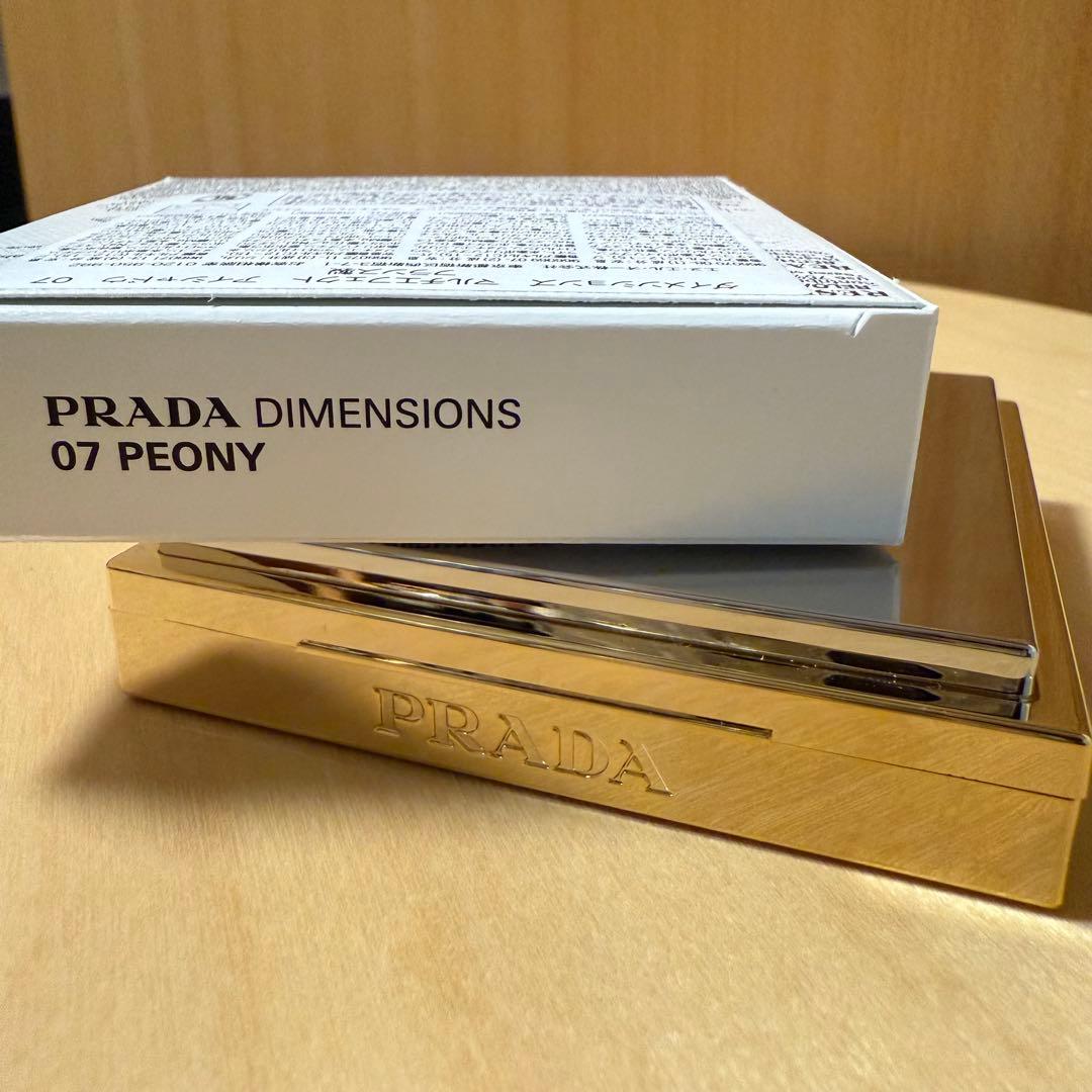 1回使用◇PRADA プラダ アイシャドウ 07ピオニー　ほぼ半額！