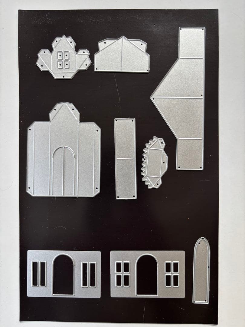 アルバム・スクラップ Sizzix Thinlits Die Village Collection