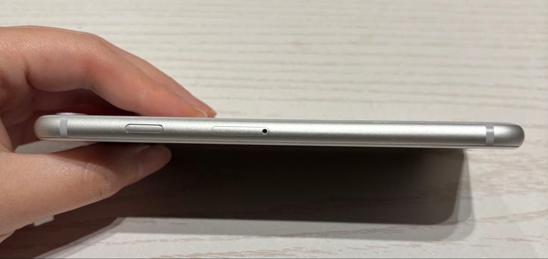 Apple iPhone8 64GB SIMロックあり シルバー