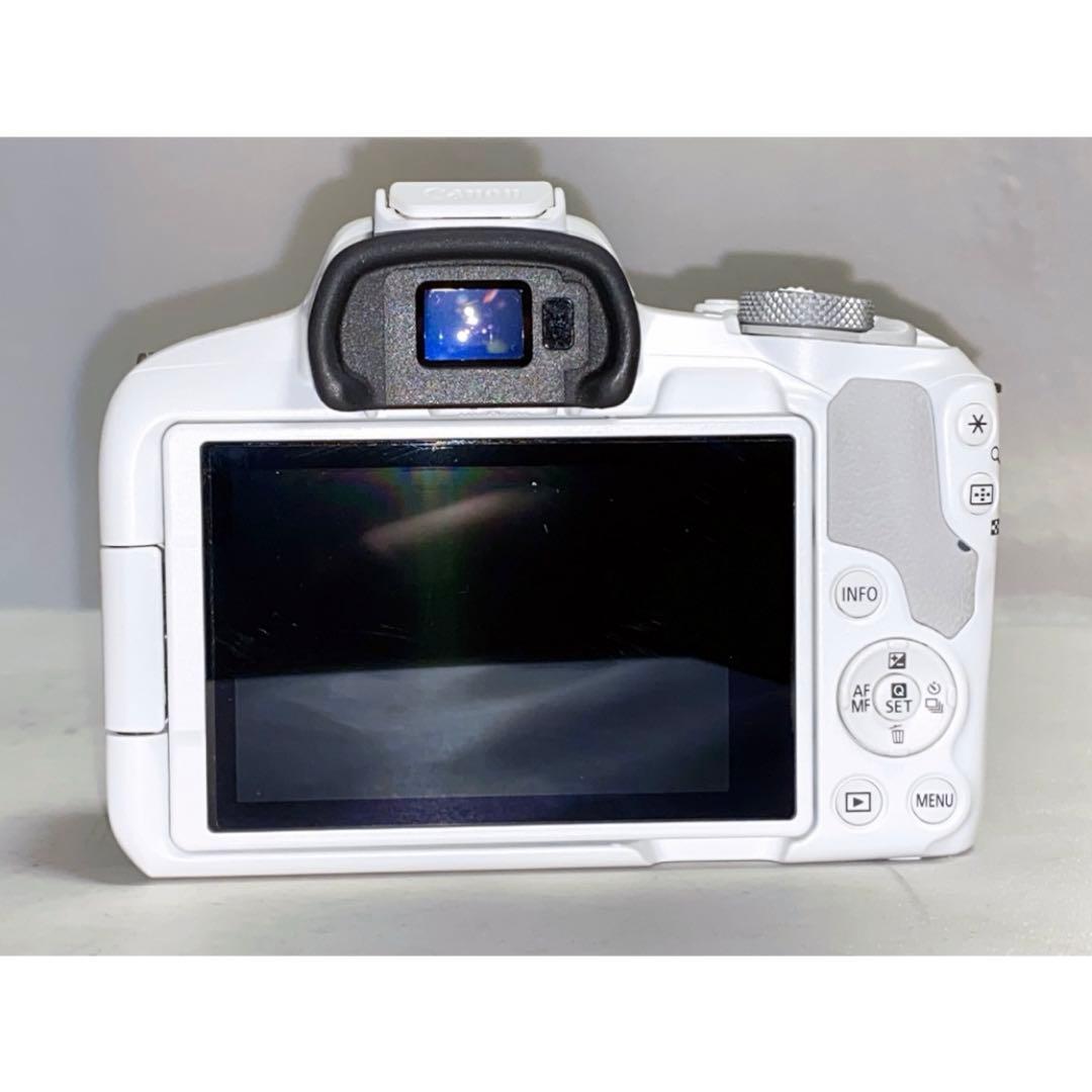【未使用品】Canon EOS R50 18-45mm レンズキット カメラ