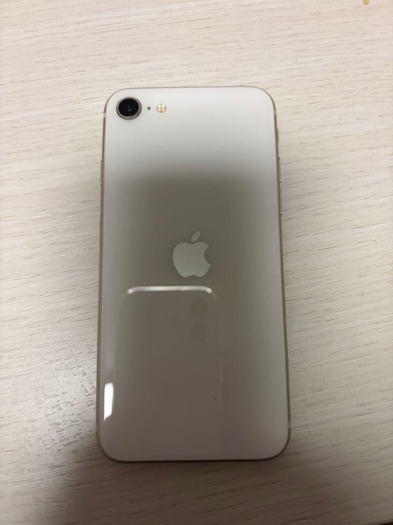 iPhone SE 第3世代 ホワイト