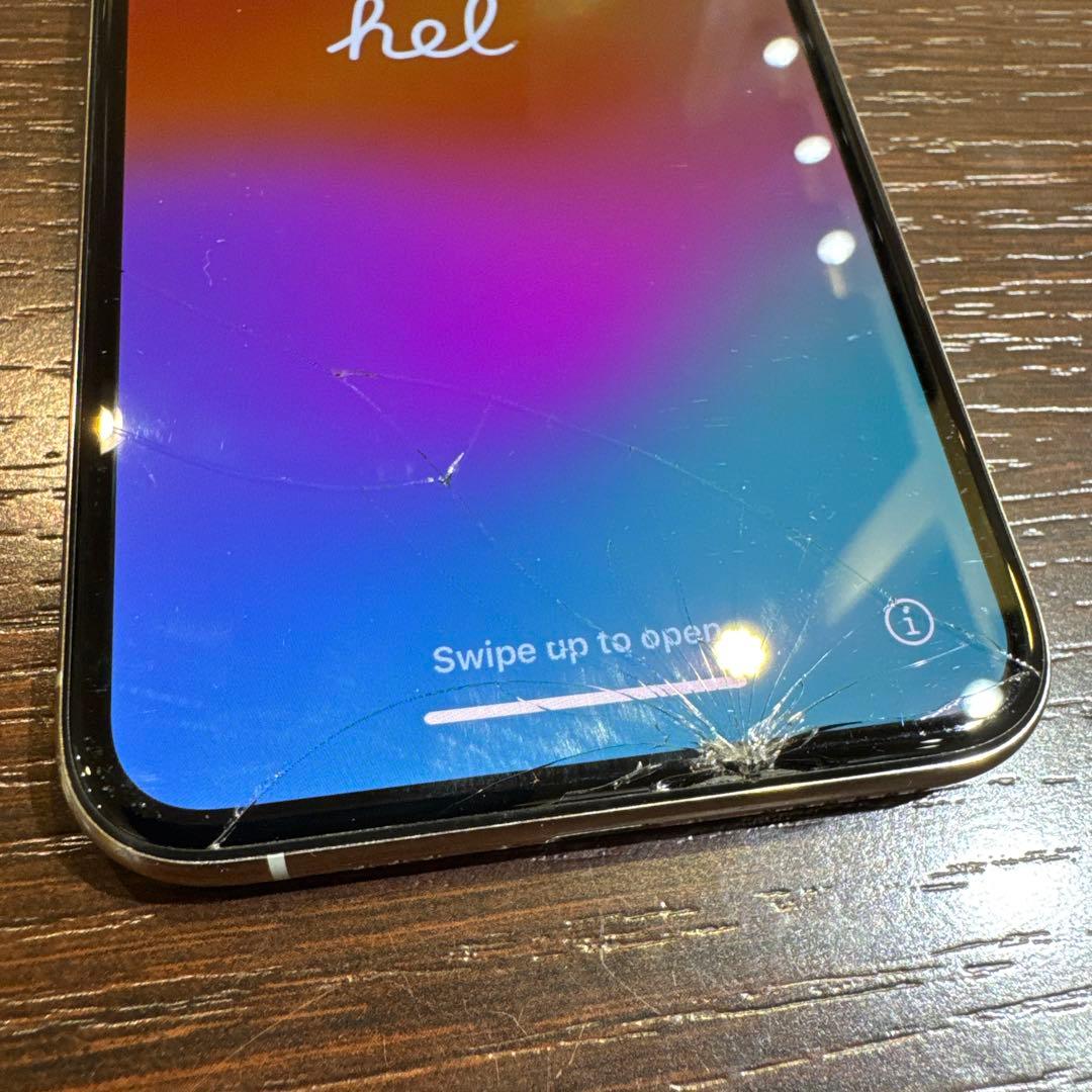 Apple iPhone Xs ホワイト 256GB