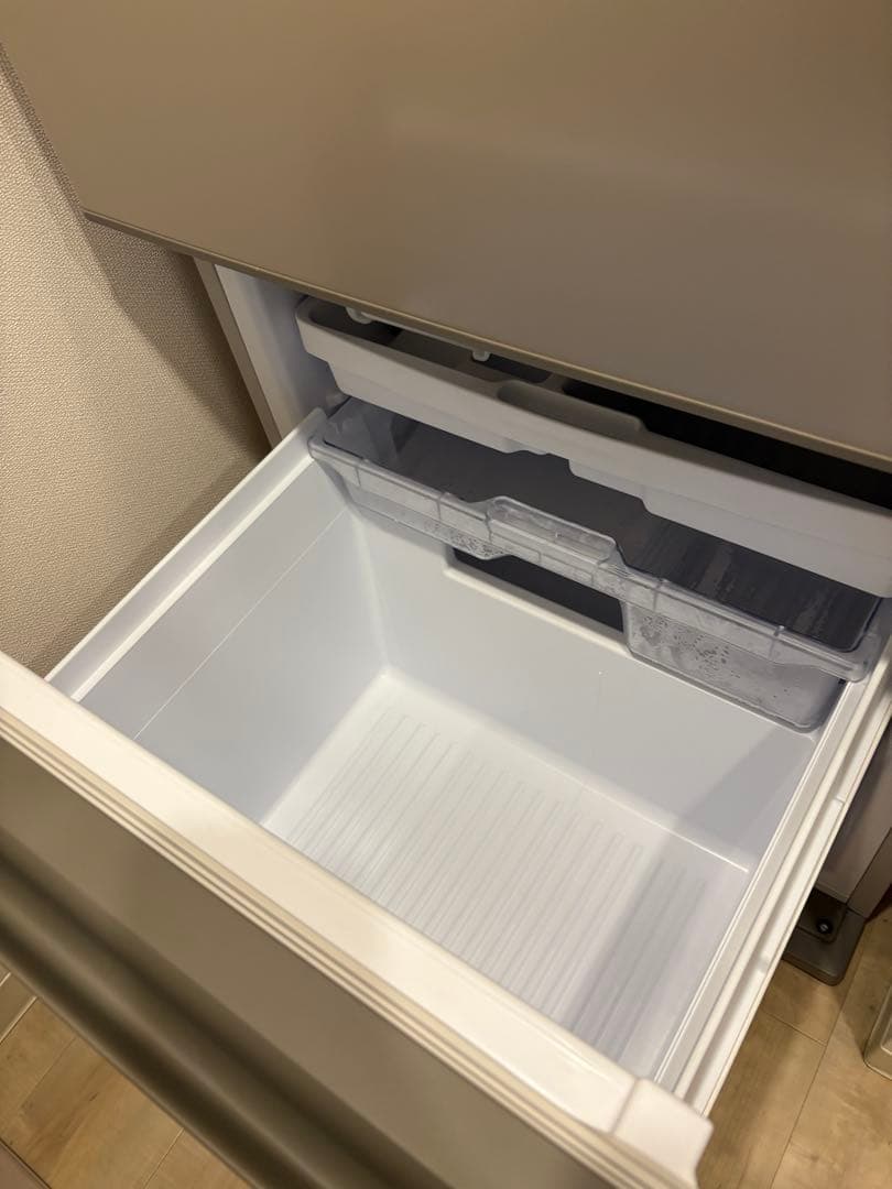 3ドアSHARP冷蔵庫(SJ-X371M) 定価10.8万