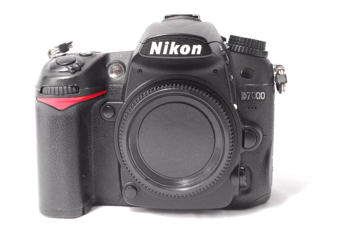 美品✨ニコン D7000✨高速連写＆高画質✨一眼レフ✨カメラデビューセット✨