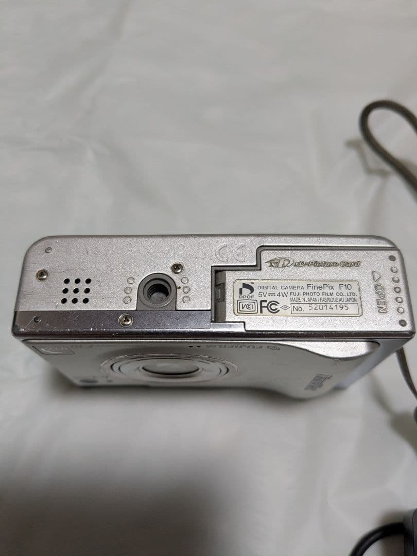 【動作確認済】Fujifilm FinePix F10 コンパクトデジタルカメラ