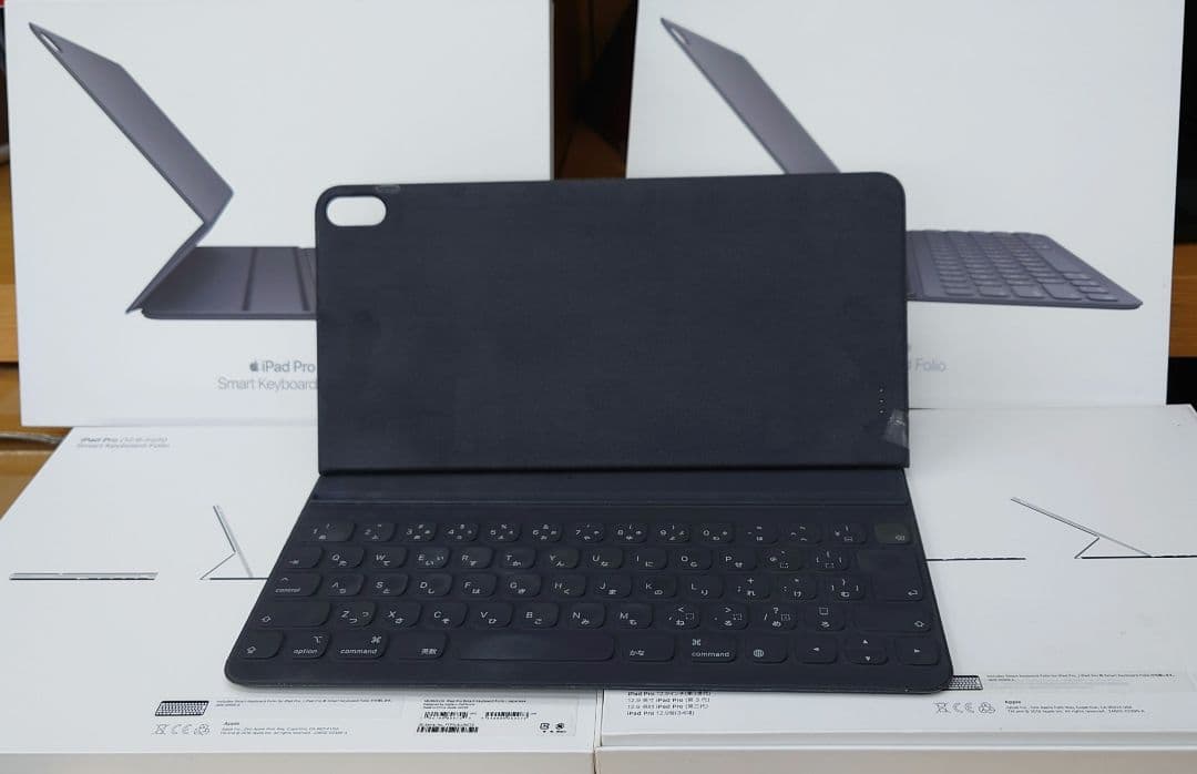 12.9 iPad Pro 第3世代用 Smart Keyboard Folio